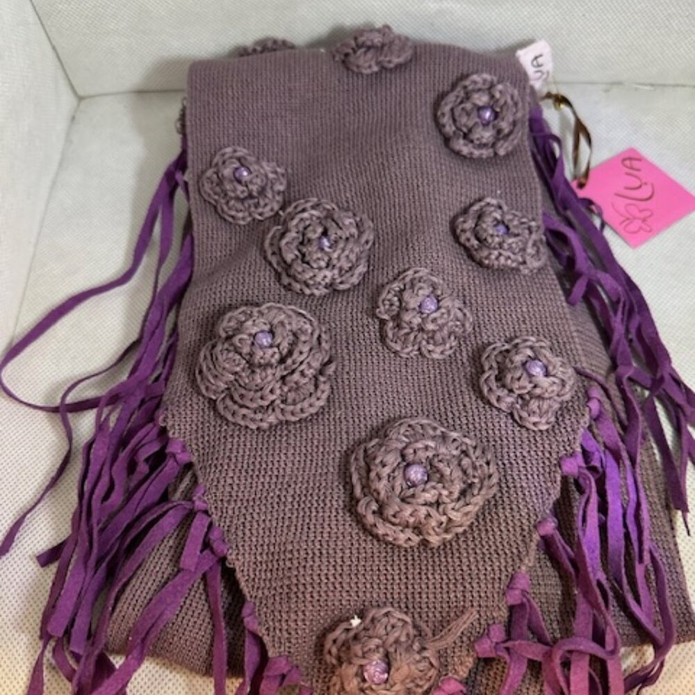 NEW W/TAGS LUA 100% COTTON SCARF WITH FLOWER APPLIQUE AND FRINGE